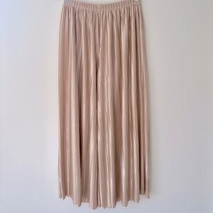 Stone Row Pleated Wide Leg Pants